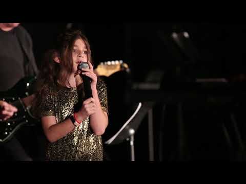 Areni Ekmekchyan -8 Years Old Performs "What About Us" Adorable and a big voice -Pink cover