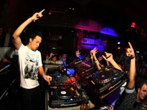 Laidback Luke b2b Gina Turner   Live set Holy Ship Miami   09 01 2014