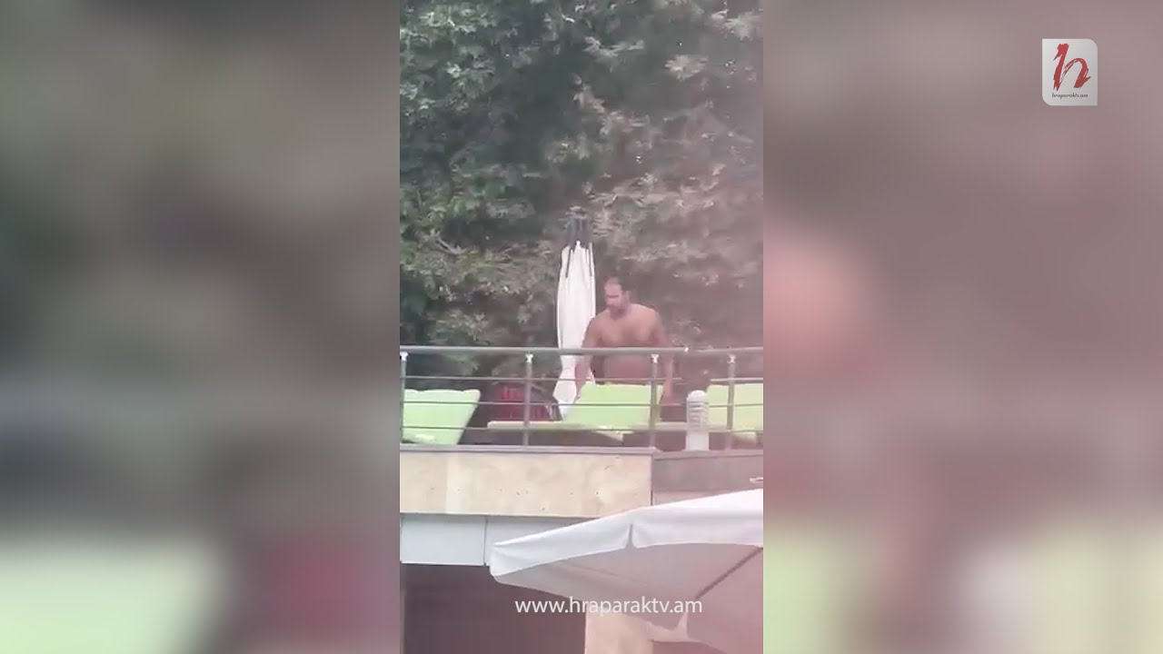 Շիշ բռնողը Անկախության տոնը նշել է լողավազանում