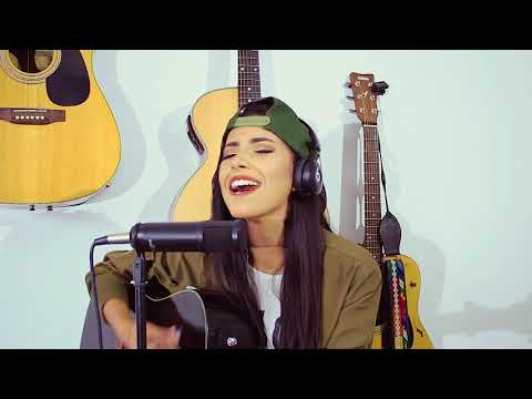 VUELVO A VERTE  / DANIELA CALVARIO