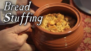 preview picture of video 'Bread Stuffing and Cranberry Sauce 18th century cooking with Jas Townsend and Son S5E10'