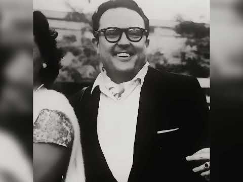 TREMENDOUS SINGING!!!! Cornell MacNeil 1922 - 2011 A compilation of the Legendary american baritone