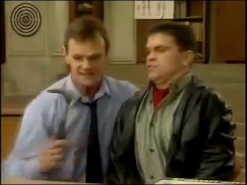 13 posterunek vs homoś