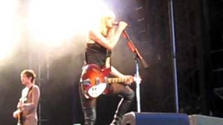 Hole - Asking For It (live at Ottawa Blues Fest 7/09/2010)