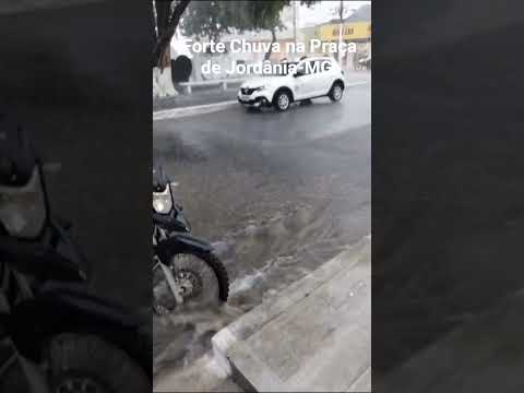 Praça de Jordânia-MG.