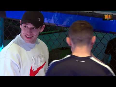 IÚR FC 4 - Gary Rooney vs Micky Pereira