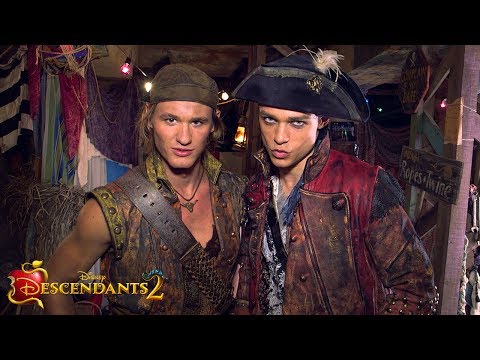 Descendants 2 (Behind the Scenes 'What's My Name')