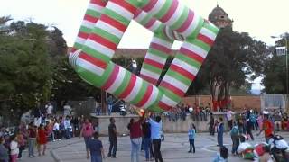 preview picture of video 'Tirindaro, Globos de Cantoya, Independencia de Mexico. 2012'