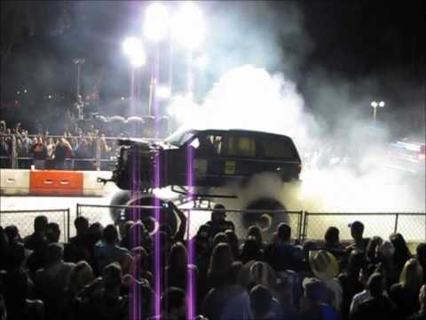 Bronco John Explorer VS Mud Tank Ranger Cowboys Tug O War Trucks Gone Wild 1-27-12