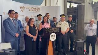 Buscan que vehículos de PNC porten  placas Particulares