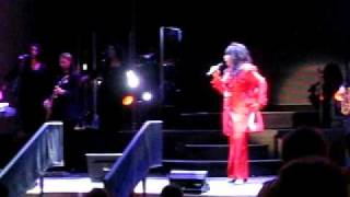 Donna Summer - No More Tears (Enough Is Enough) - Live in Brooklyn NY