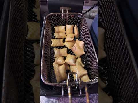 Deep fried pizza rolls like and subscribe ❤️❤️❤️