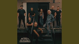 Musik-Video-Miniaturansicht zu Gubię Się Songtext von Budka Suflera