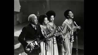 The Staple Singers - A Hard Rain's A-Gonna Fall - April 19, 1968 Fillmore Auditorium
