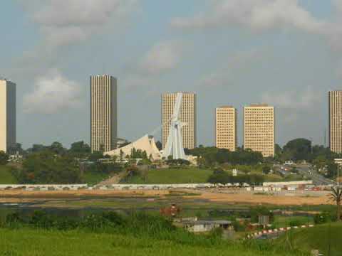 Les Bozas ft Ruth Tondey - sicogi le tour