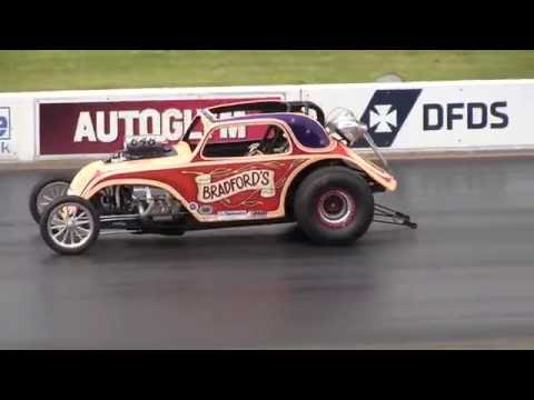 Santa Pod, Dragstalgia 2016. The Bradford's altered Vs Rat Trap