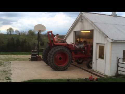IH 966 Pulling Tractor - 2015 Test