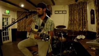 Darryl - War of the Worlds (Get Cape. Wear Cape. Fly Cover)