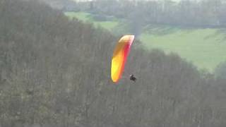 preview picture of video 'Parapente et delta à Clecy - St Omer'