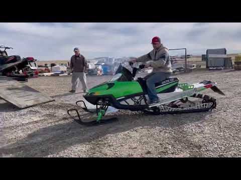 2010 ARCTIC CAT M8 HCR SNOWMOBILE, 153" TRACK, 4012 KM