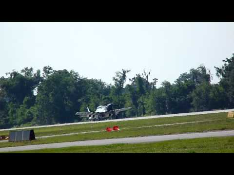 P-51 Mustang Crazy Horse Showing off & Landing
