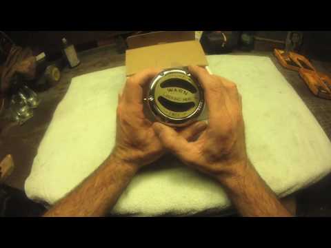 Warn Premium Manual Locking Hubs