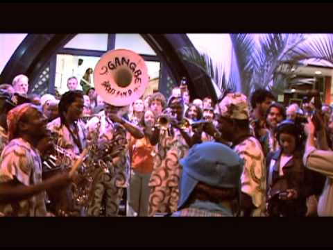 Batalha de Fanfarras - Gangbe Brass Band vs Orquestra Voadora