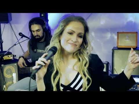 Dunja Vujadinović - Save your tears (The Weekend)