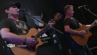 Jerrod Niemann - One More Drinkin&#39; Song (98.7 THE BULL)