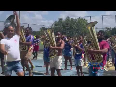 THE VELVET ROPE - ENSAIO - FAMUTAN Em Parafuso