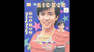 Download lagu Acuh-acuh Mau - Richie Ricardo mp3