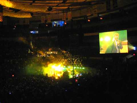 LCD Soundsystem - Movement -Yeah (Crass Version) Last Show Madison Square Garden  4-2-11