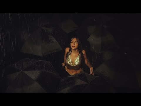 Sofía Martín - Tan Cerquita (Official Video)