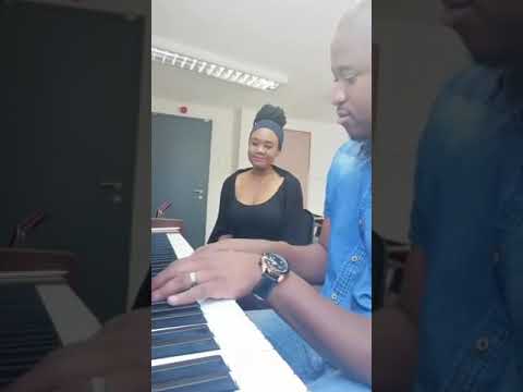 Lungelo Ngcobo rehearsing with Nolwazi Ydestral
