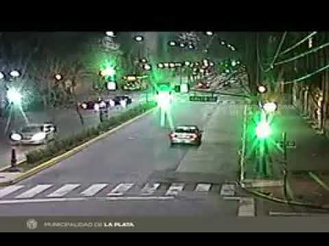 Atropellan a un peatón en avenida 7 y fue registrado por las cámaras de seguridad