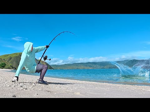 The Hunt for a Giant – 3 Days Alone on a Remote Island (The Reality of a Fisherman)