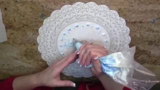 How to Write on a Cake / Cake Decorating