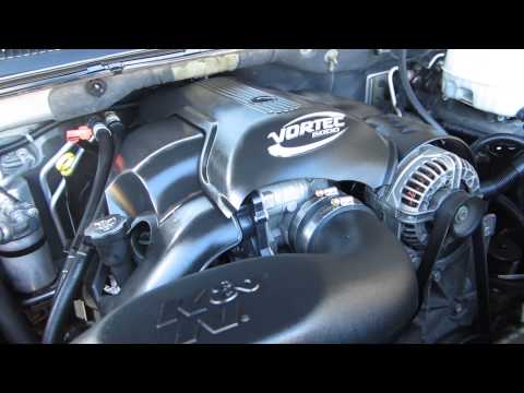 2005 GMC Yukon, Gold - STOCK# 140206B - Engine