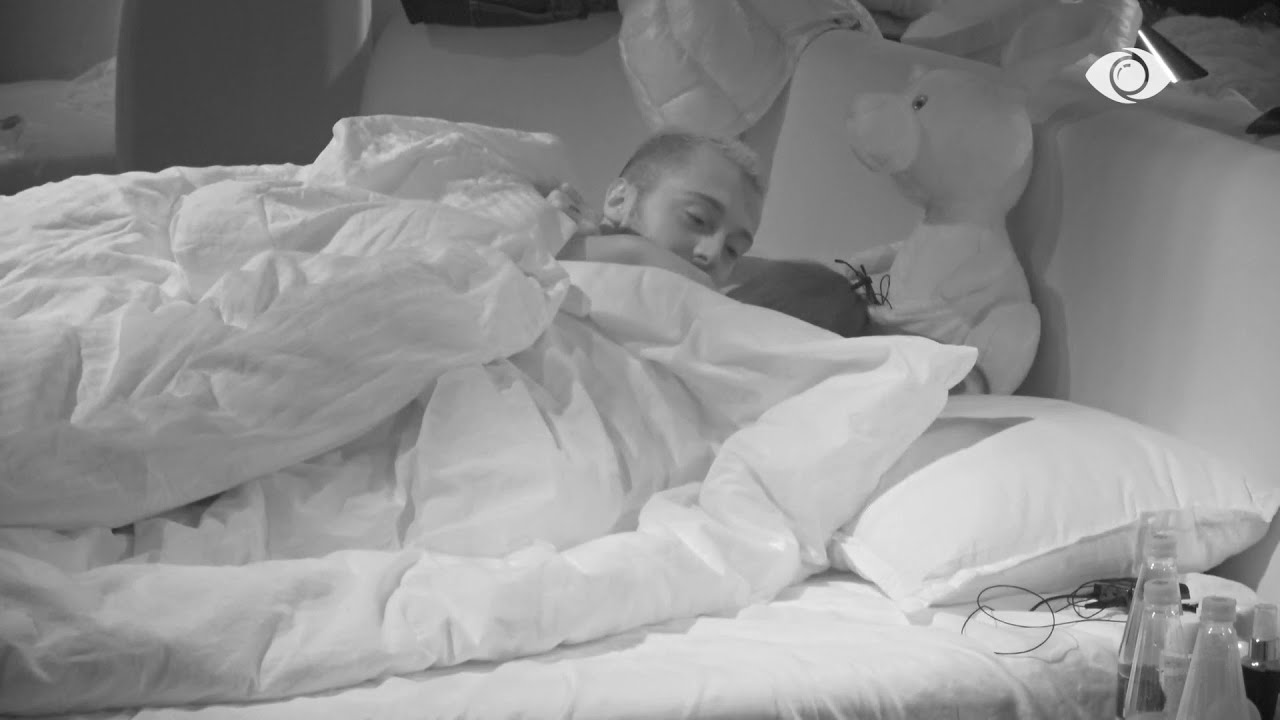 “I jep ushqim Laertit”/ Jozi bisedon me Gertën, banorja: Nuk e bëj dot indiferenten…