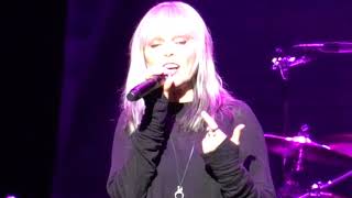 Pat Benatar Live 2021 🡆 Hit Me With Your Best Shot 🡄 Oct 25 ⬘ Sugarland, TX