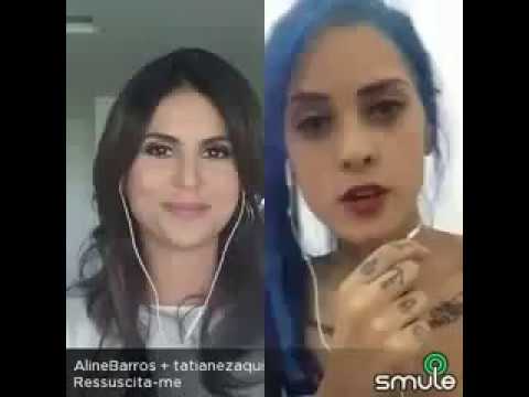 Tati zaqui cantando com Aline barros