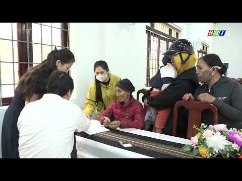 phuong-buon-ho-hon-1000-suat-qua-tet-chung-tay-cham-lo-cho-nguoi-dan-co-hoan-canh-kho-khan