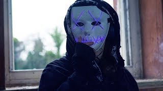 Musik-Video-Miniaturansicht zu She Songtext von Clan Of Xymox