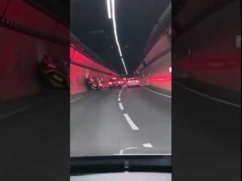 Сумасшедший видеорегистратор. https://ali.ski/AvqjU #shorts