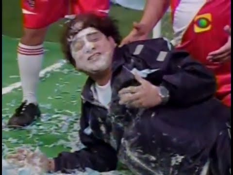 Diego Maradroga y su conferencia | El especial del humor