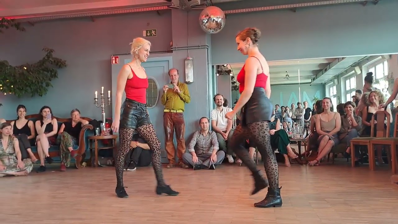 Kira Makarova & Isaure Cathelineau - Añorándote + Felicia (2/4)