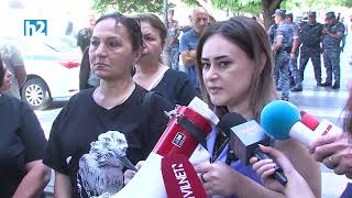 Եթե անհապաղ չլուծվեն բնակապահովման հարցերը, փողոցում կհայտնվենք. արցախցիների բողոքի ակցիան: Լրաբեր