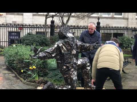 Soldier of Sacrifice Visits Liverpool