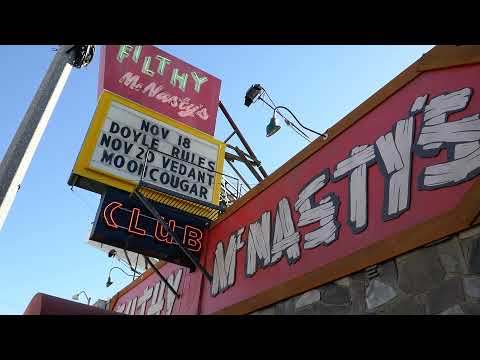 Filthy McNasty's The Viper Room Club Sunset Strip Daisy Jones & the Six LA CA November 2021 Filming