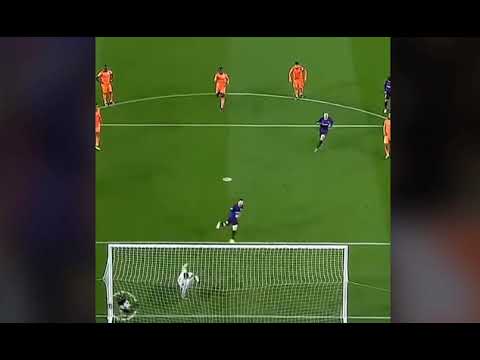 Messi 😍😍😍 the king of peneka